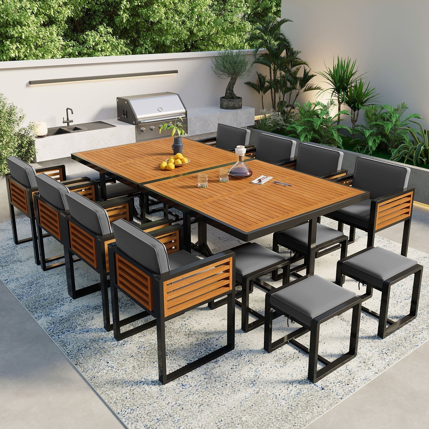 Ensemble de repas de patio en bois d'acacia de 18 pièces, comprenant 8 chaises avec coussins, 8 poufs et 2 tables carrées.