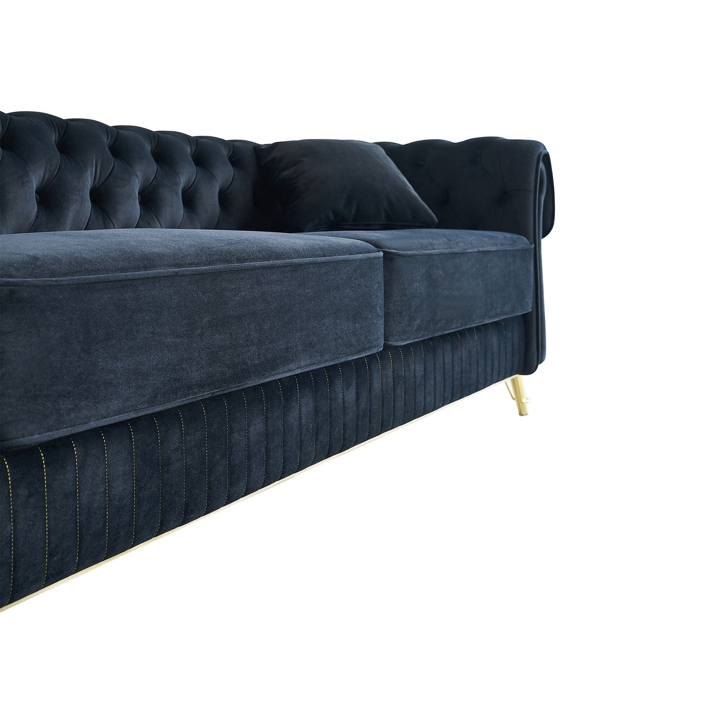 Canapé 3 places en velours 89 avec deux coussins d'assise et deux coussins décoratifs.