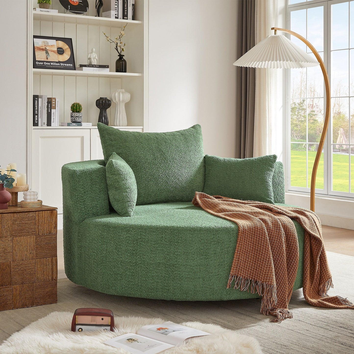 Fauteuil de salon en forme de tonneau avec accoudoirs, en chenille, avec base pivotante à 360 degrés et 3 coussins amovibles.