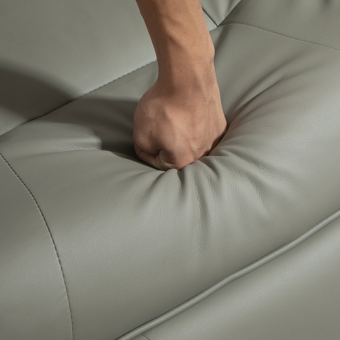 Fauteuil inclinable pivotant à base manuelle réglable en simili cuir avec repose-pieds confortable et relaxant de la marque HomCom