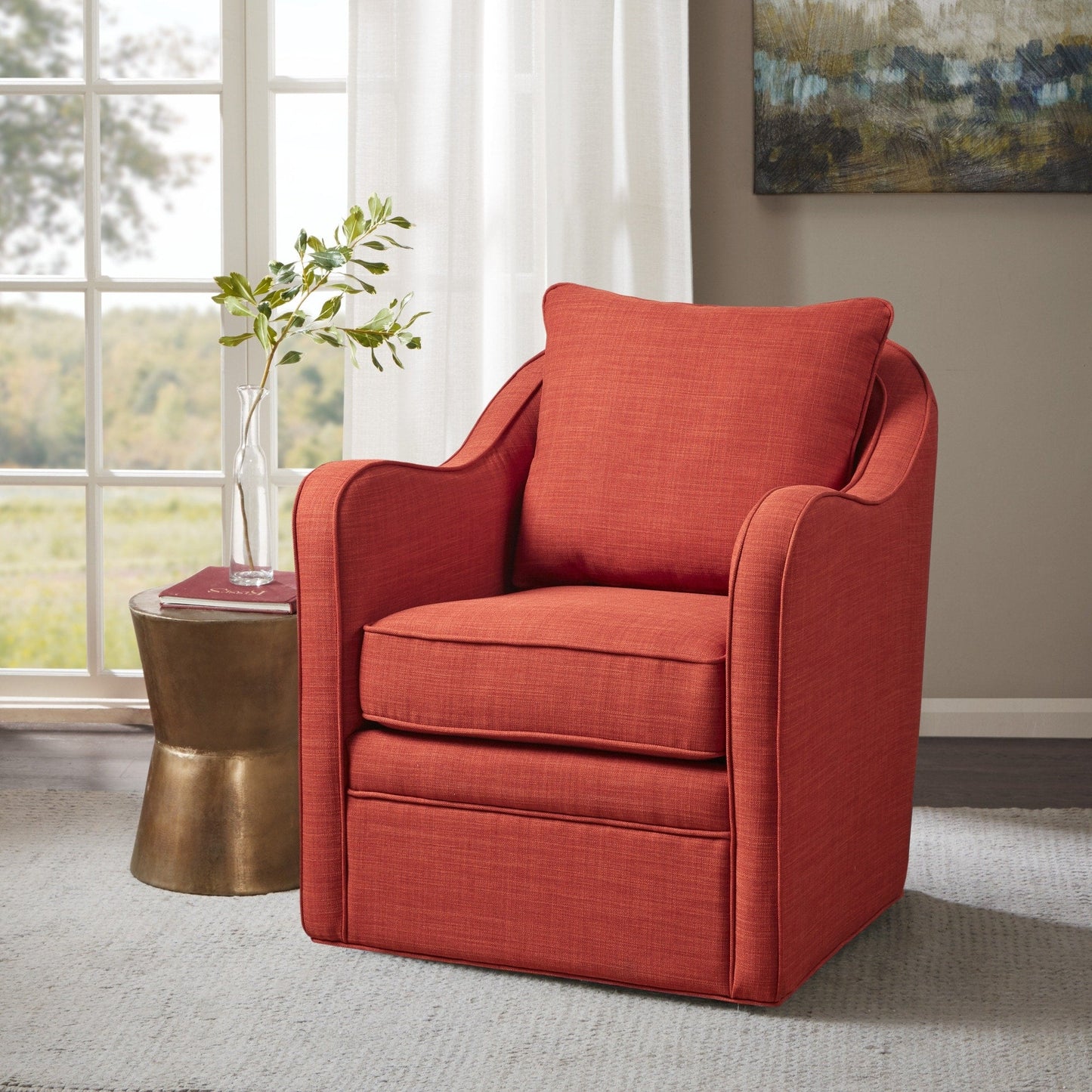 Fauteuil pivotant à accoudoirs incurvés et recouvert de tissu Madison Park Betty