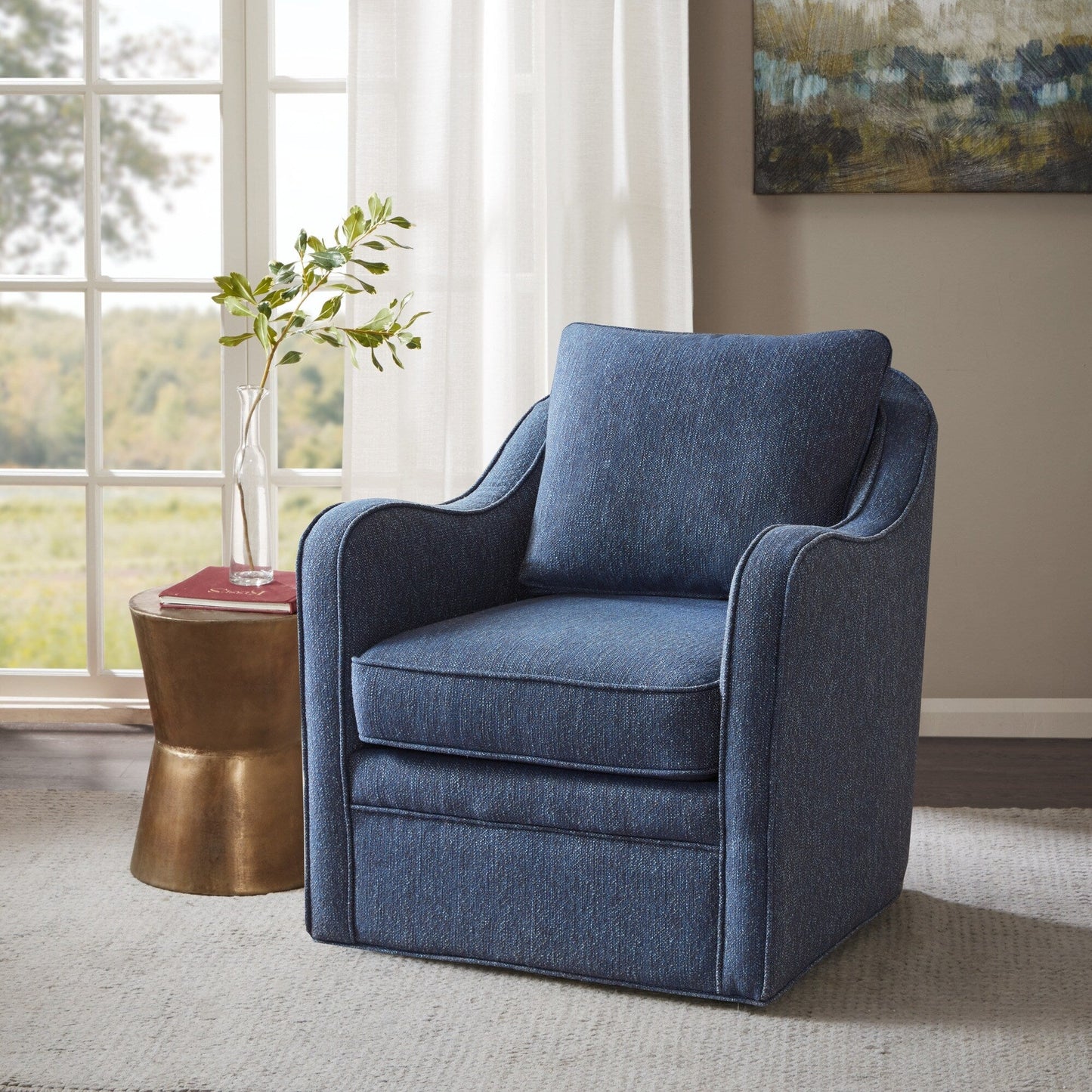 Fauteuil pivotant à accoudoirs incurvés et recouvert de tissu Madison Park Betty