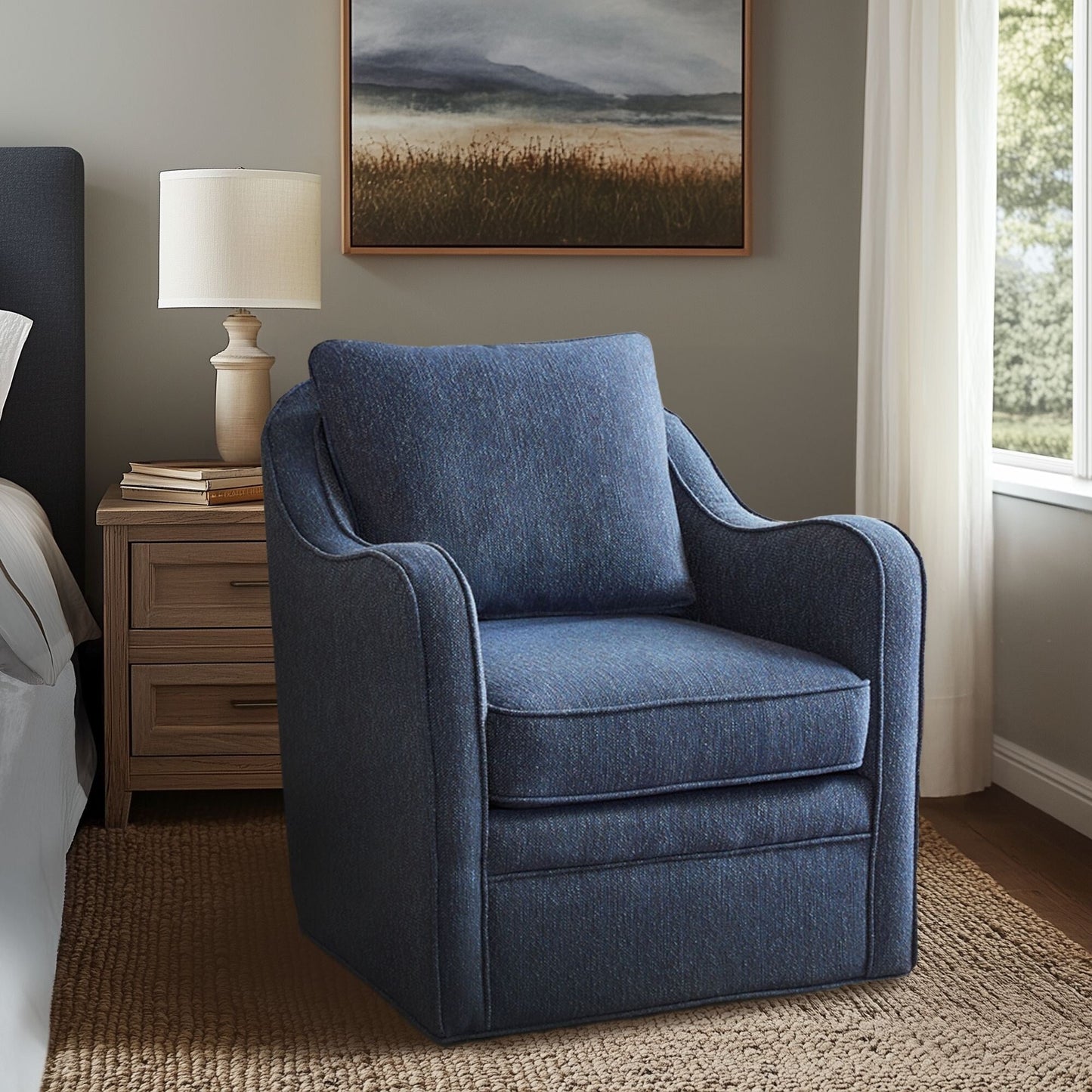 Fauteuil pivotant à accoudoirs incurvés et recouvert de tissu Madison Park Betty
