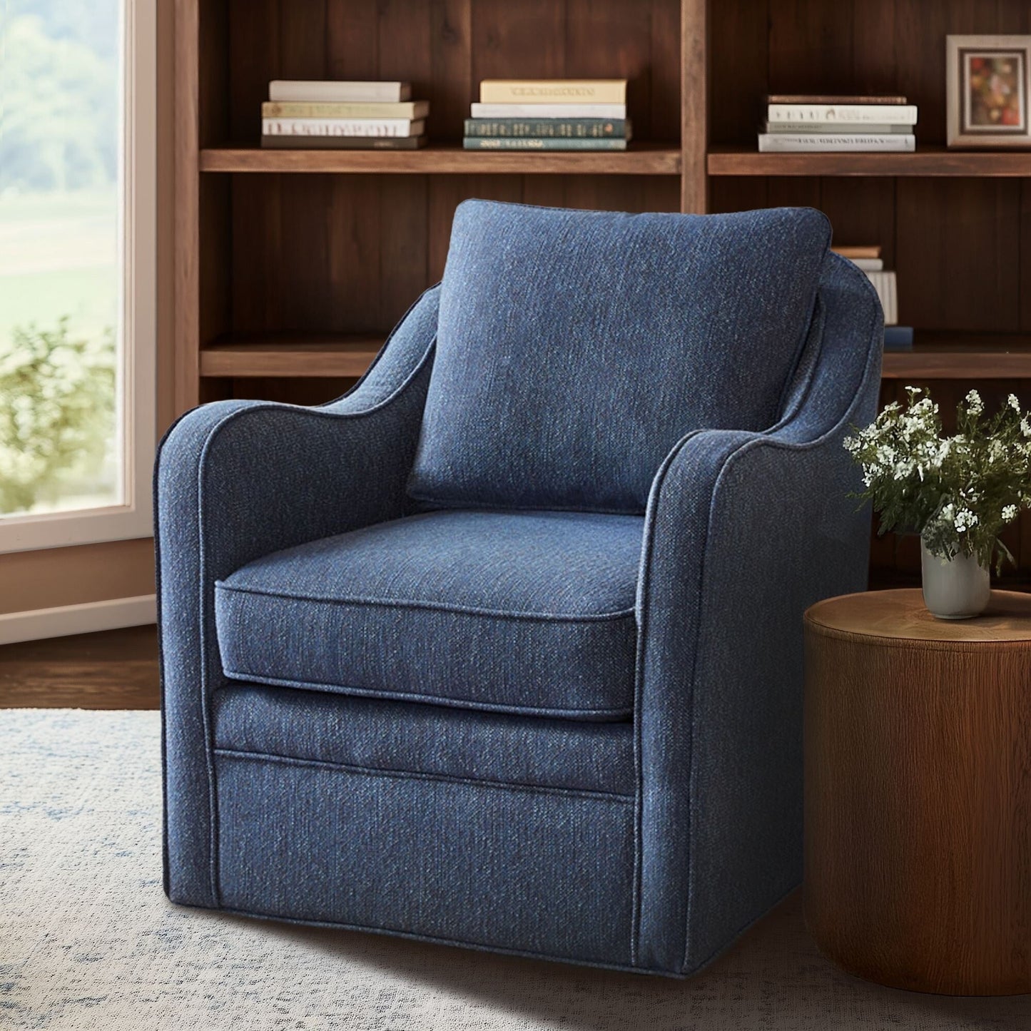 Fauteuil pivotant à accoudoirs incurvés et recouvert de tissu Madison Park Betty