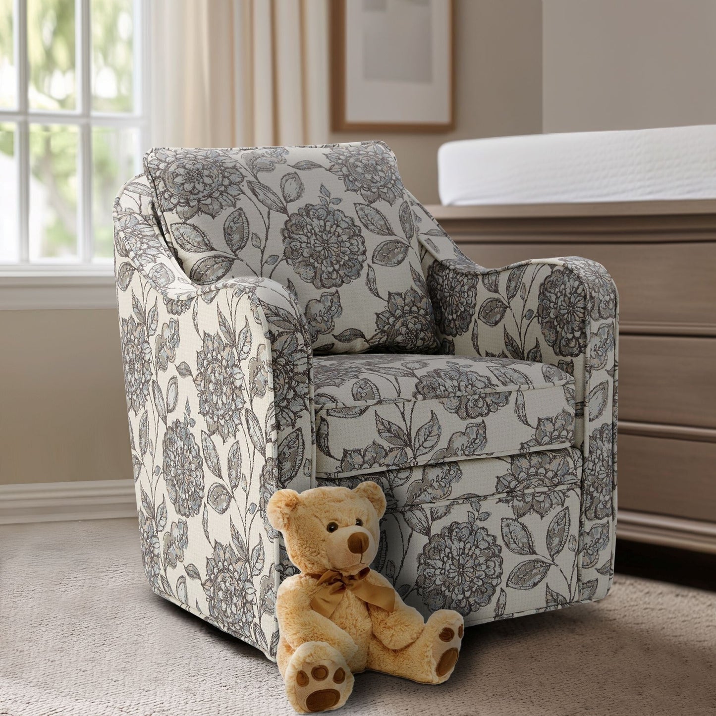 Fauteuil pivotant à accoudoirs incurvés et recouvert de tissu Madison Park Betty
