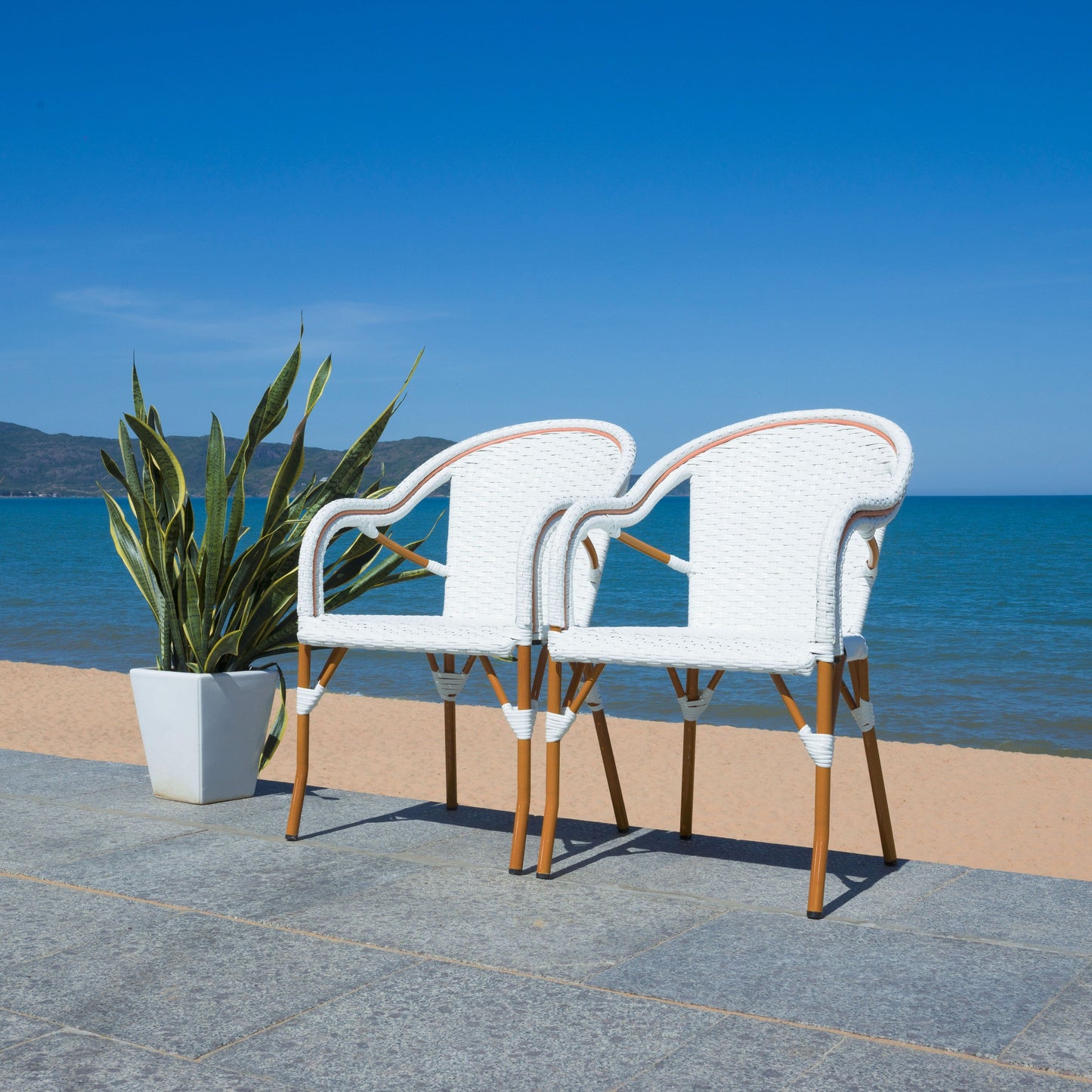 Fauteuil SAFAVIEH Doreth (lot de 2) - 58,4 x 91,4 x 63,5 cm (LxlxH)