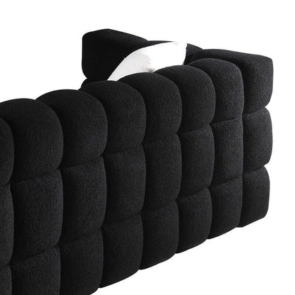 84.3 Canapé 3 places luxueux et spacieux en bouclette, recouvert de tissu Marshmallow, avec 2 coussins carrés décoratifs et accoudoirs carrés.