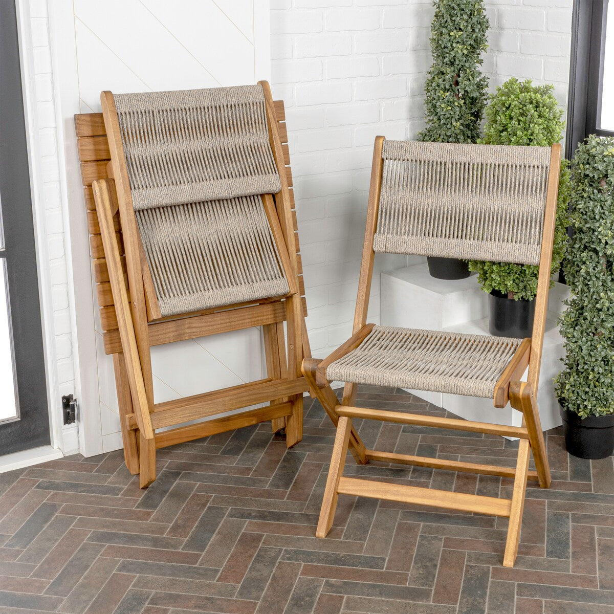 Cadiz Ensemble de bistro pliable pour extérieur en bois d'acacia, style côtier moderne, 3 pièces, par JONATHAN Y