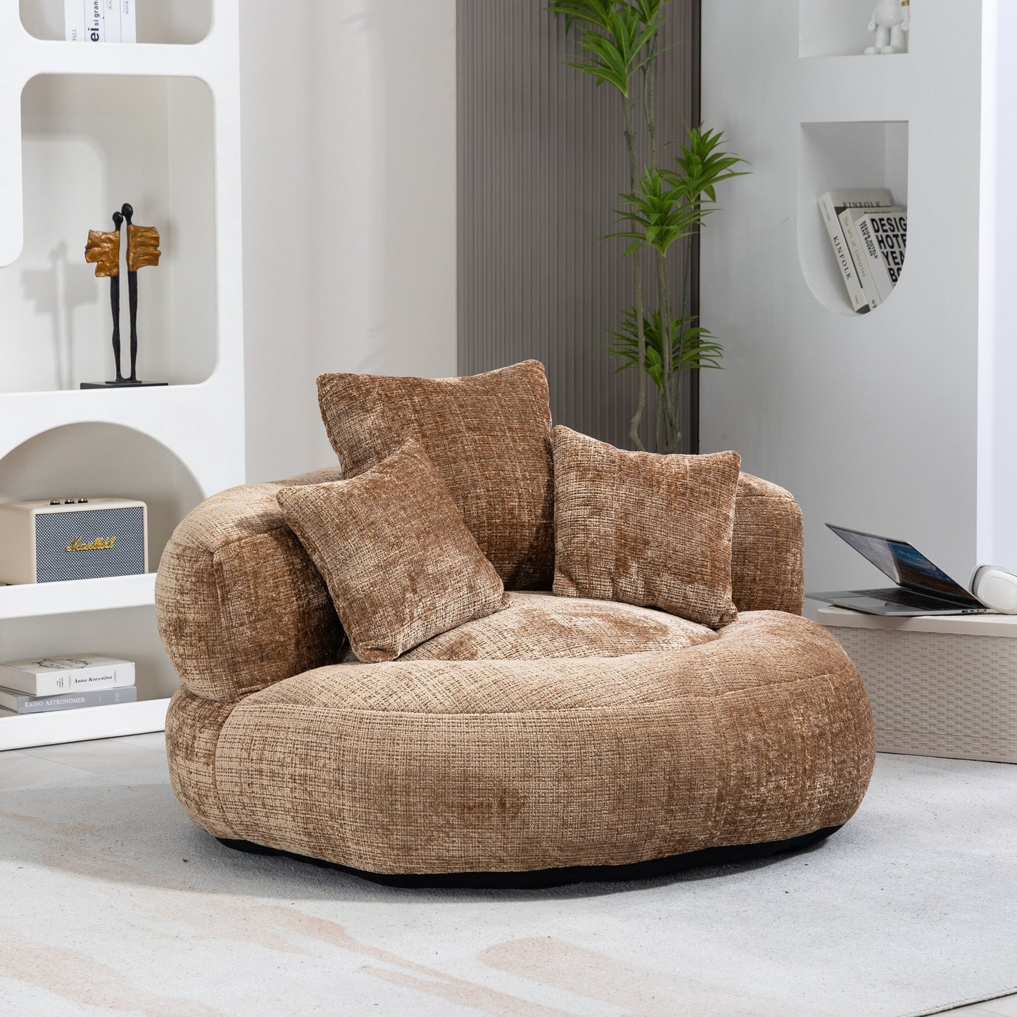Canapé pouf géant en chenille 42.52 couleur café, avec trois coussins, pour chambre à coucher.