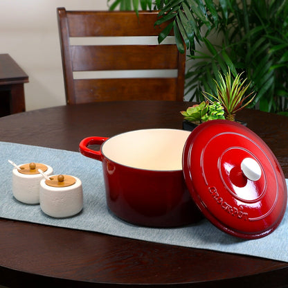 Poule à ragoût ronde en fonte de 7 quarts avec deux poignées, couleur rouge poivré, de la marque Craftsman.