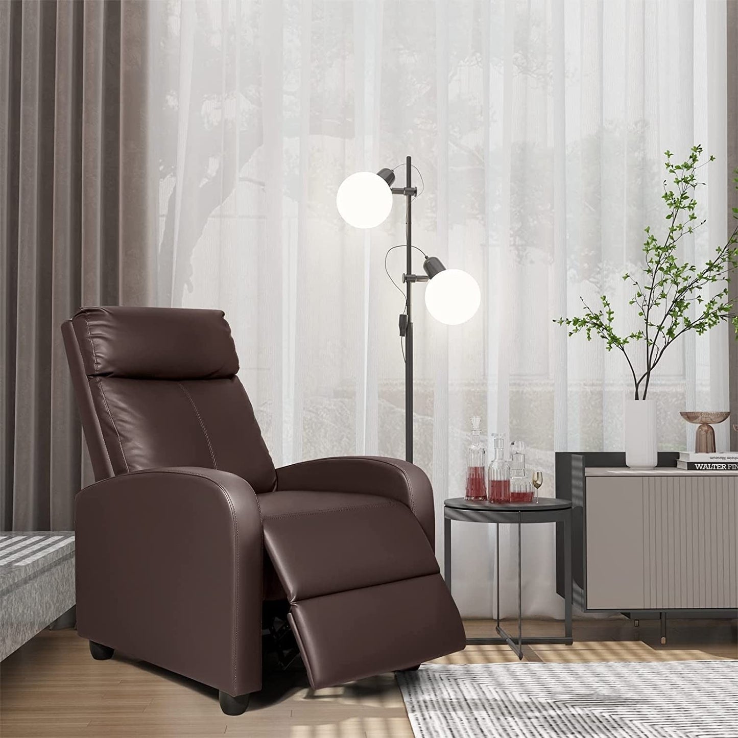 Canapé-lit inclinable en cuir PU Furniwell avec assise et dossier rembourrés.