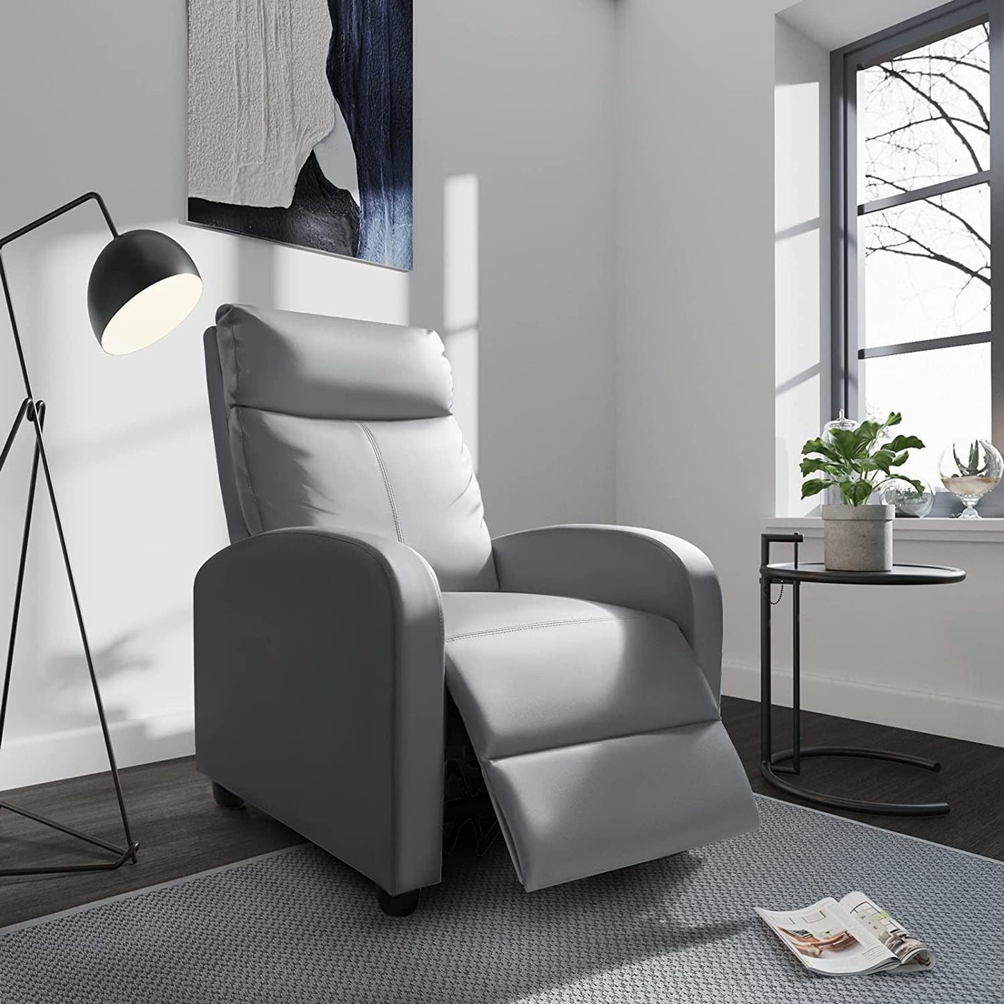 Canapé-lit inclinable en cuir PU Furniwell avec assise et dossier rembourrés.