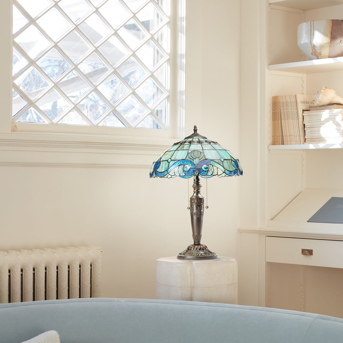 Gracewood Hollow Asdreni Lampe Tiffany en verre teinté de 50,8 cm - 35,5 L x 35,5 l x 51,5 H (cm)