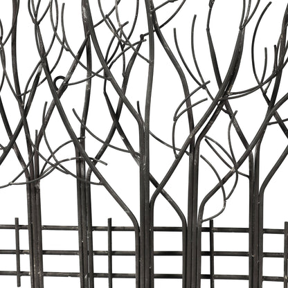 Décoration murale en métal noir représentant un champ d'arbres