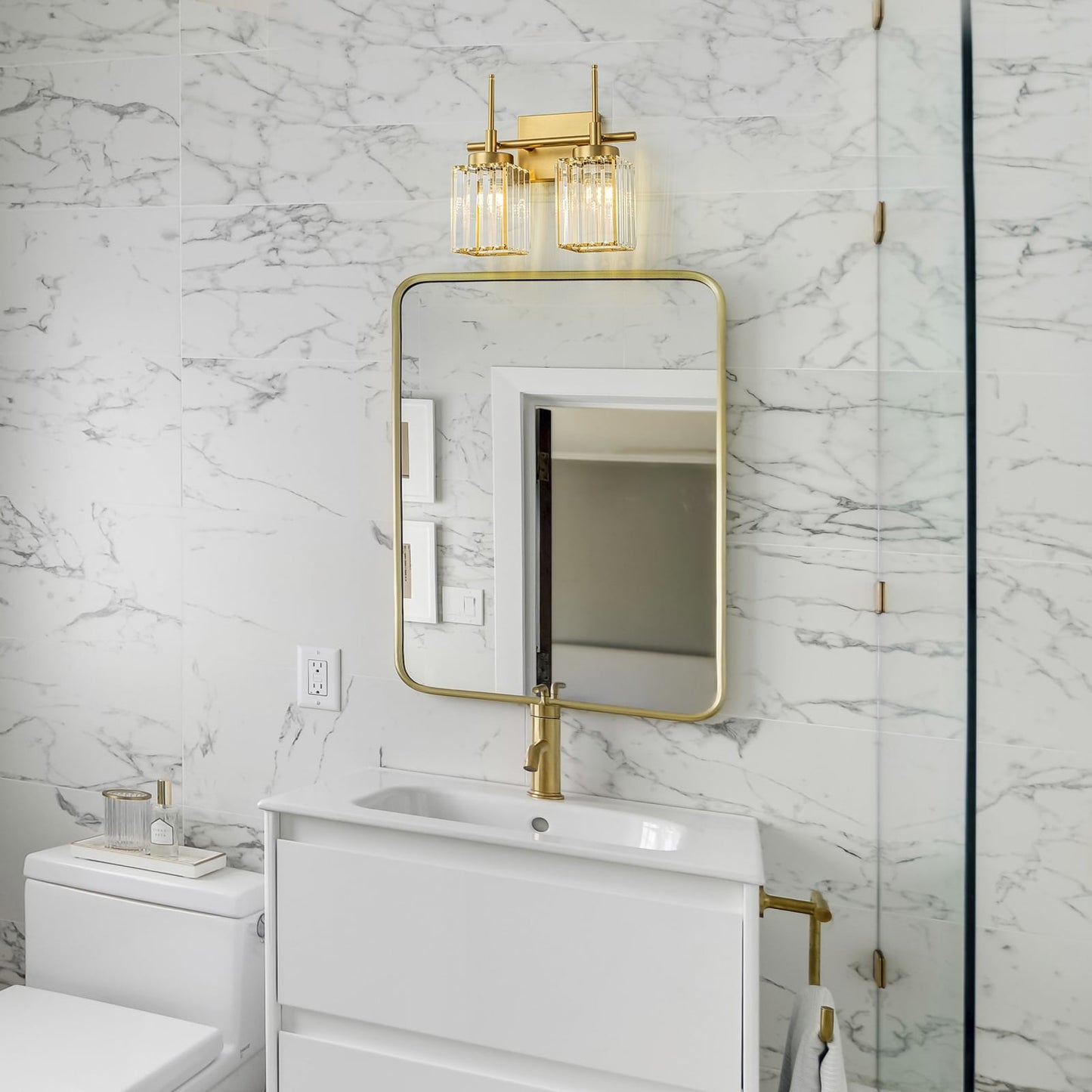 Applique murale moderne dorée à intensité variable, style glamour, cylindrique, pour salle de bain, avec cristaux, pour miroir de salle de bain.