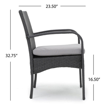 Ensemble de bistro en osier pour extérieur Peterson, 3 pièces, avec coussins, de Christopher Knight Home