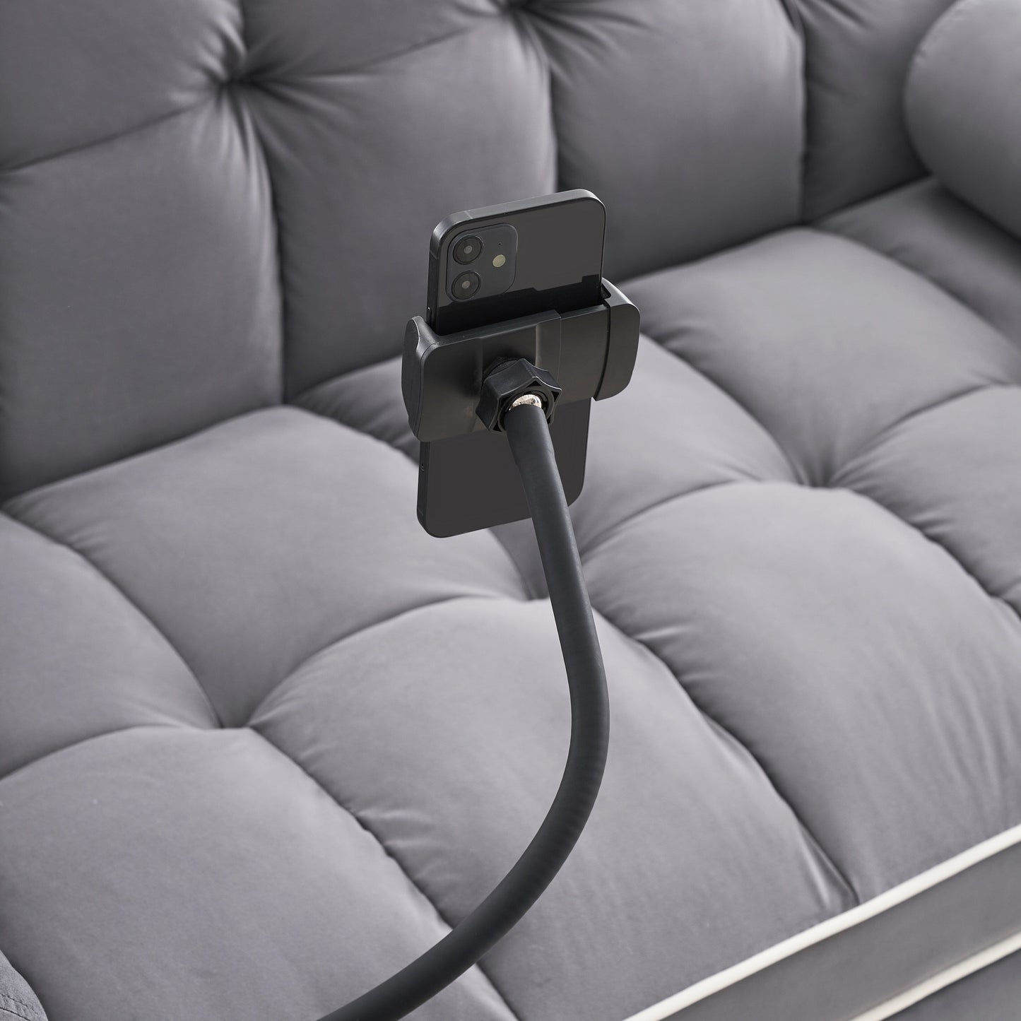Canapé-lit convertible en velours de 139 cm (55 pouces) à 2 places avec lit escamotable, dossier inclinable, poches latérales et porte-téléphone.